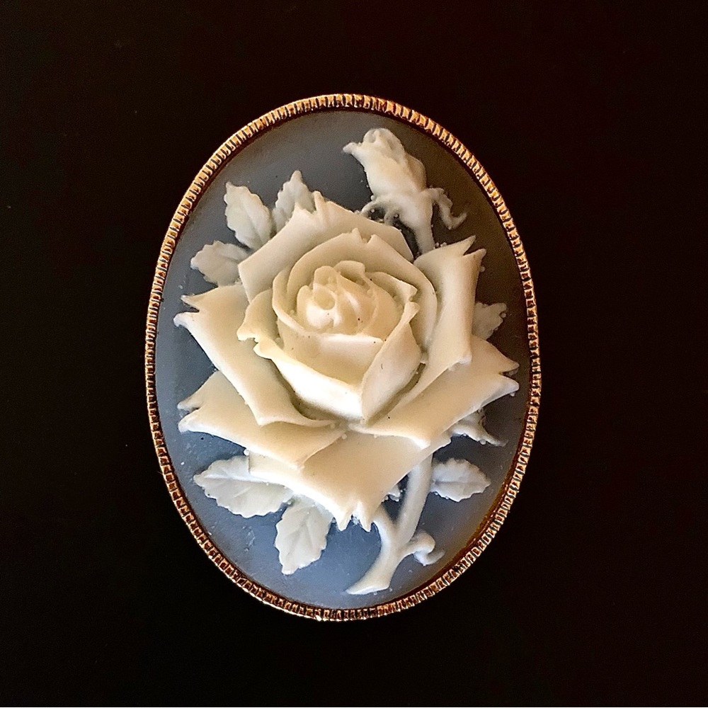 Nina Ricci for Avon vintage blue and off-white floral rose cameo brooch